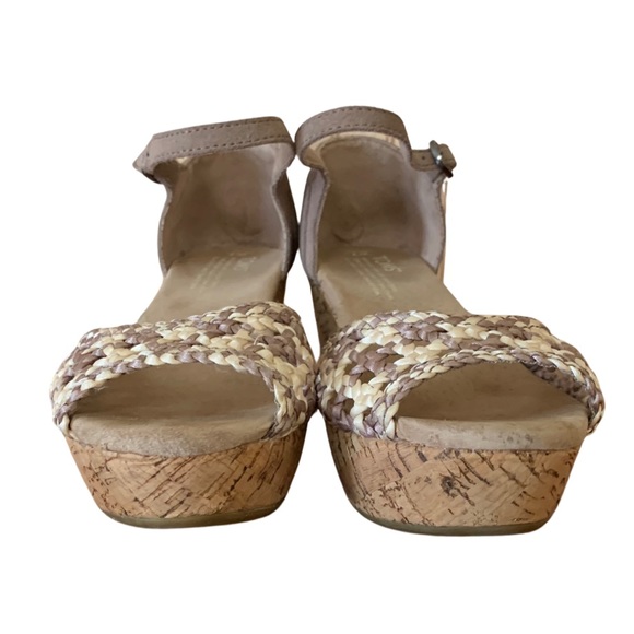 TOMS Women’s Stucco Satin Woven Cork Ankle Strap Peep Toe Wedge Sandal 7 - Picture 4 of 8